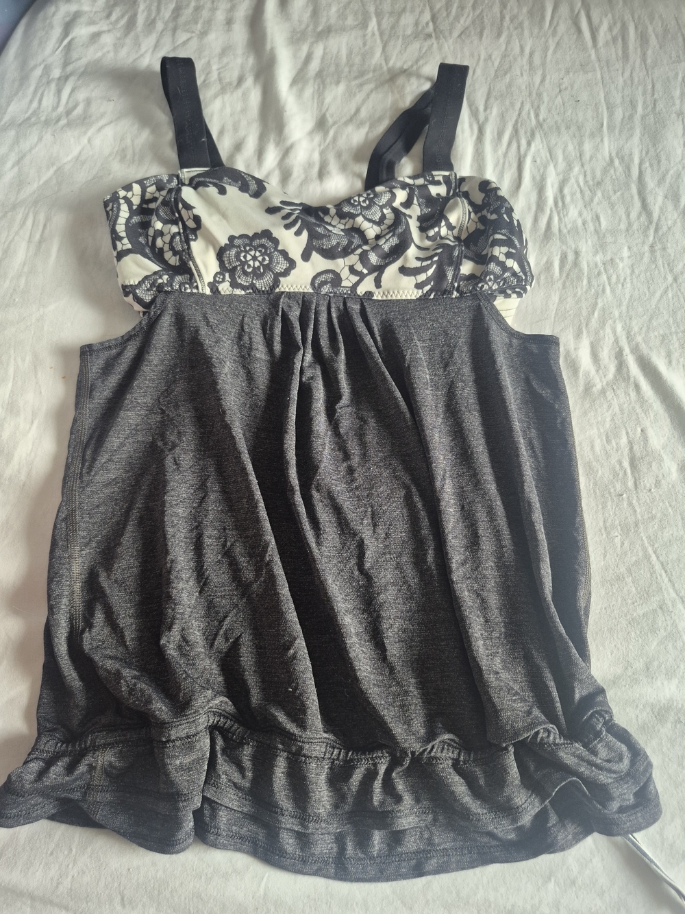 Lululemon Run Backnon Track Tank Lacefolage  Polar Cream Size 8 - Picture 5 of 7